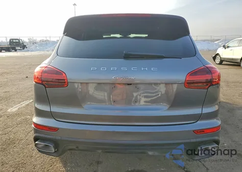 2017 Porsche Cayenne z USA, uszkodzony, nr VIN WP1AA2A27HKA91912